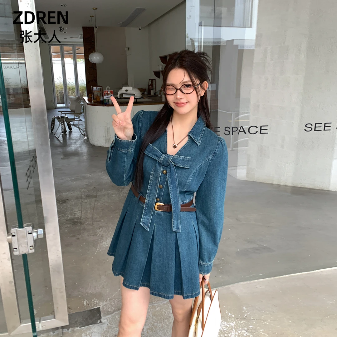 张大人【星野拾光】大码女装微胖妹妹港风甜美蝴蝶结百褶牛仔裙