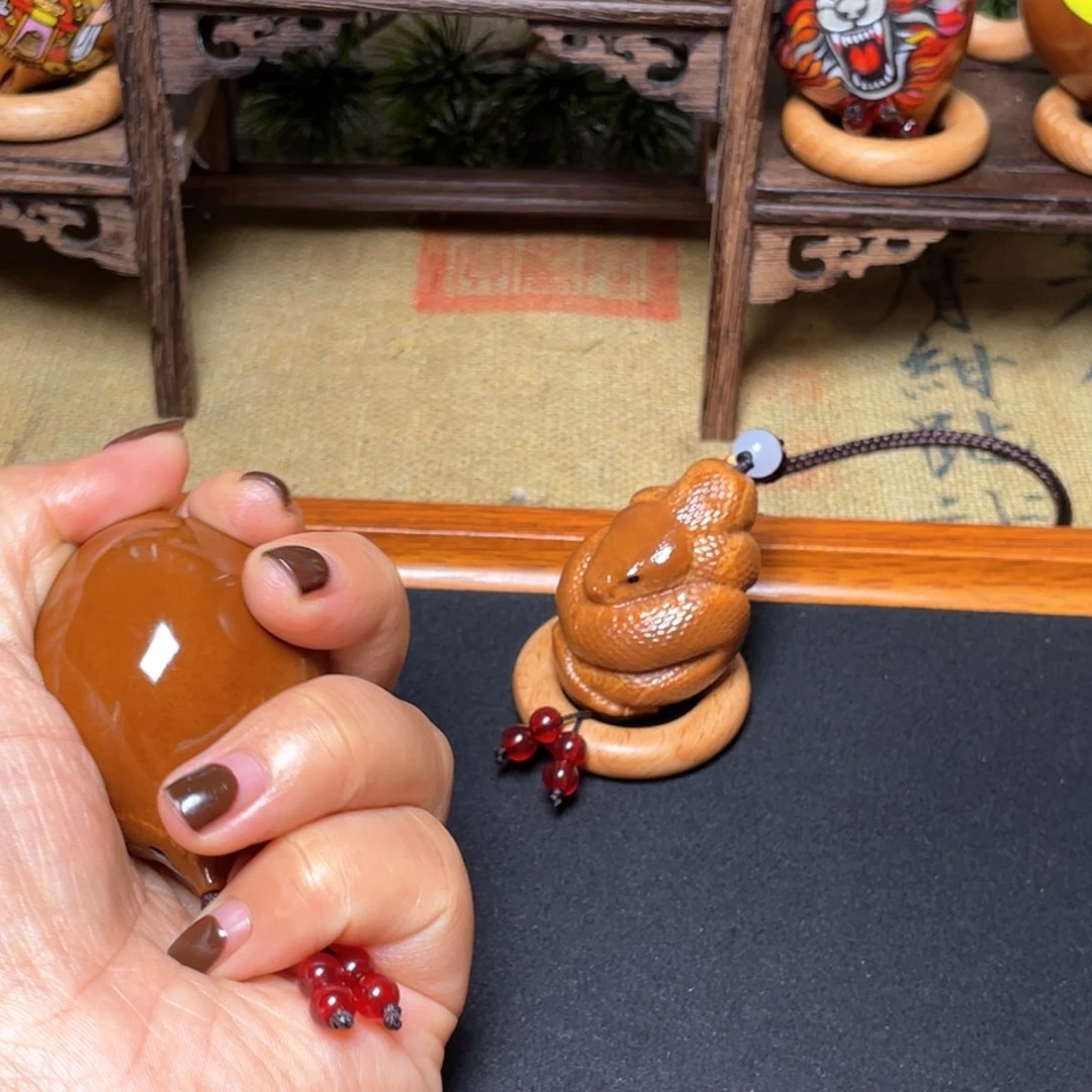 橄榄核吊坠蝴蝶41穿配