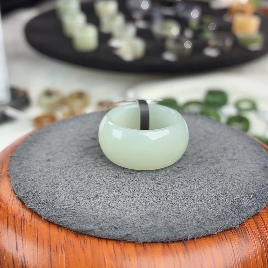 和田玉未镶嵌戒指b63浅晴墩18.2不退换