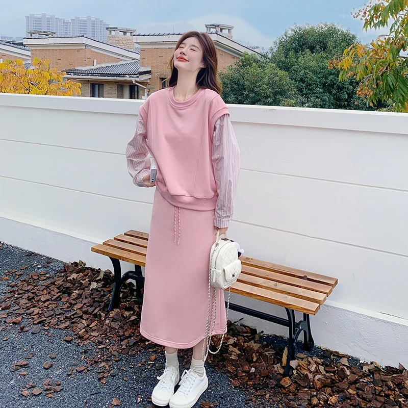 粉色氛围感俏皮减龄假两件卫衣套装裙女2025春季新款半身裙两件套