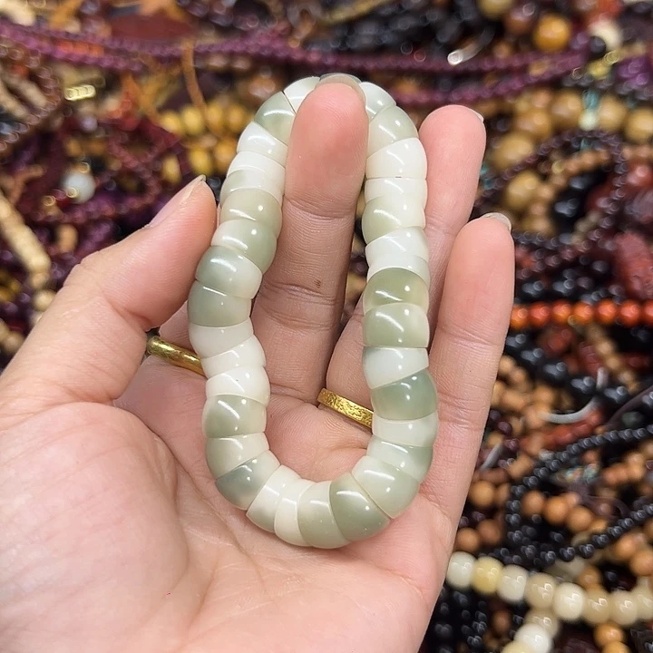 维腊木（绿檀）无事牌