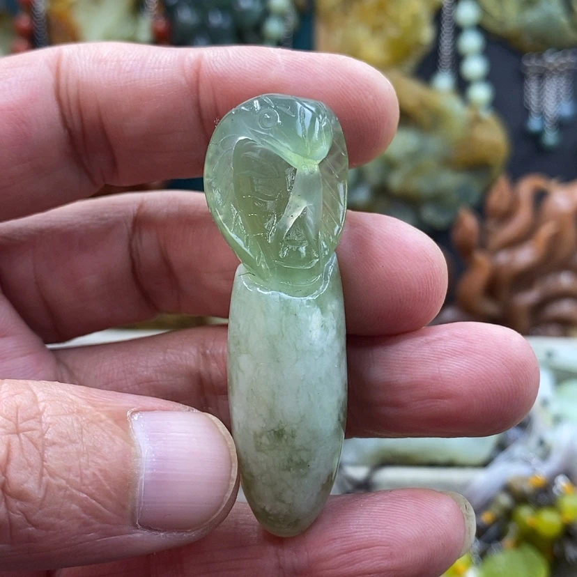 【闪购商品】未镶嵌蛇纹石玉吊坠