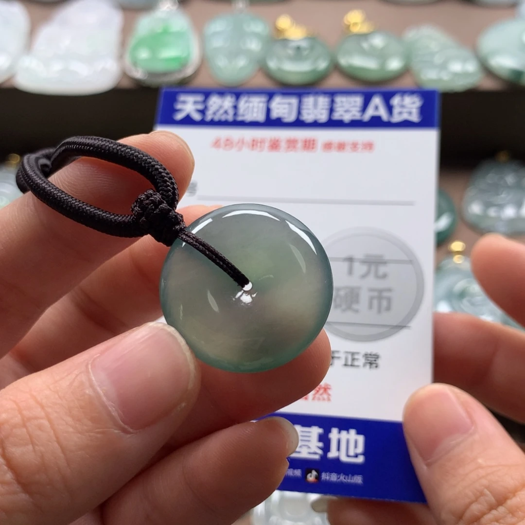 翡翠未镶嵌颈饰大*哥天然翡翠