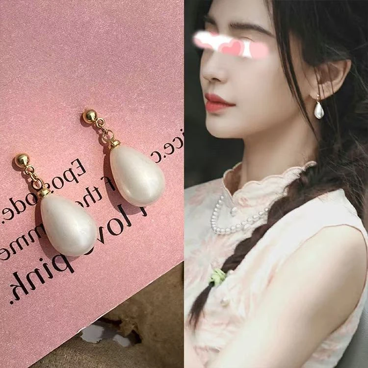 铜合金仿珍珠耳饰 小众轻奢耳钉气质水滴珍珠修饰脸型搭配新中式
