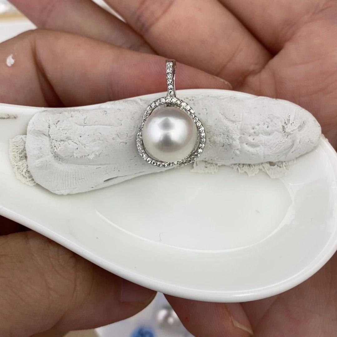 秋***鑫未镶嵌海水珍珠珠宝奇石