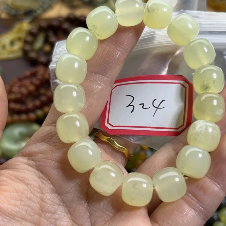 未镶嵌蛇纹石玉手链
