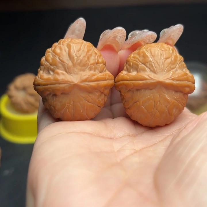 桃核吊坠36舍利狮子头