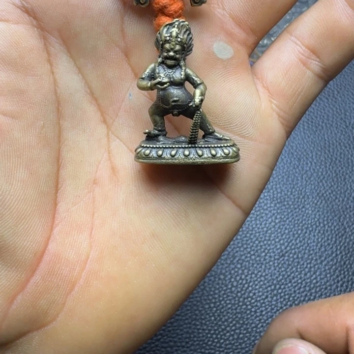 是***吖泥塑藏式风格九宫格..