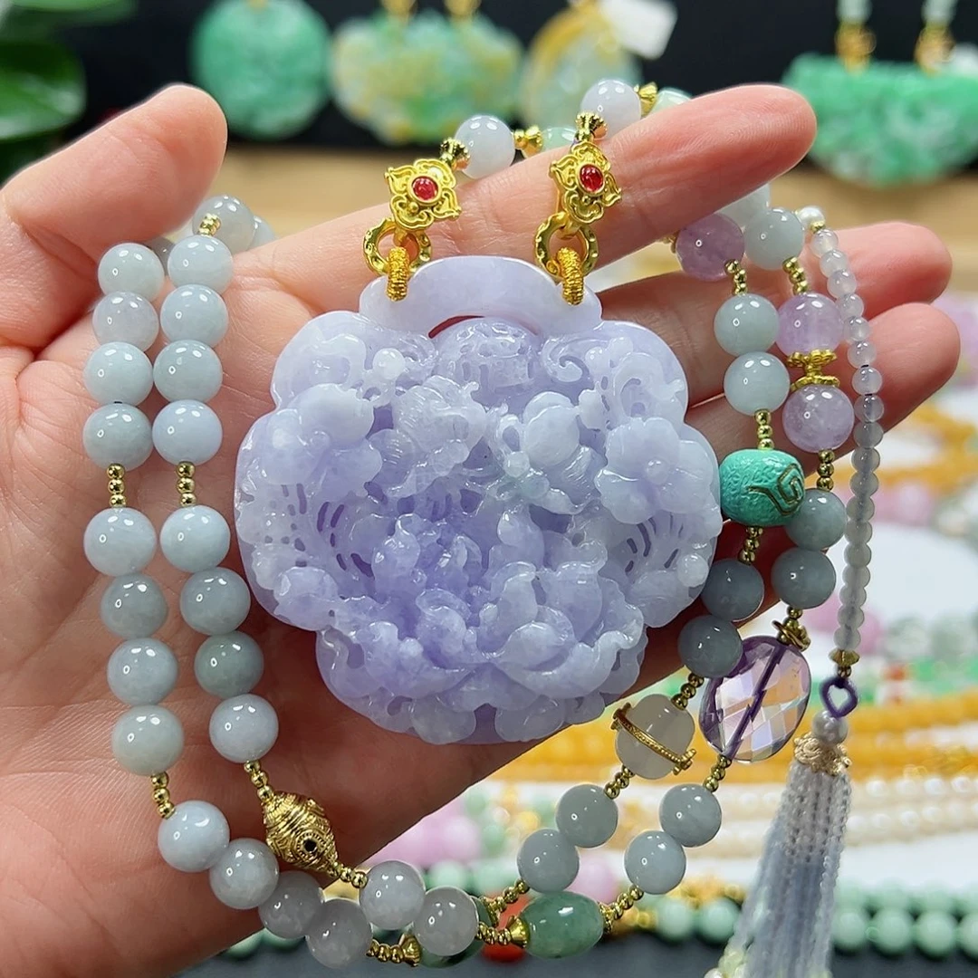 颈饰未镶嵌翡翠吊坠