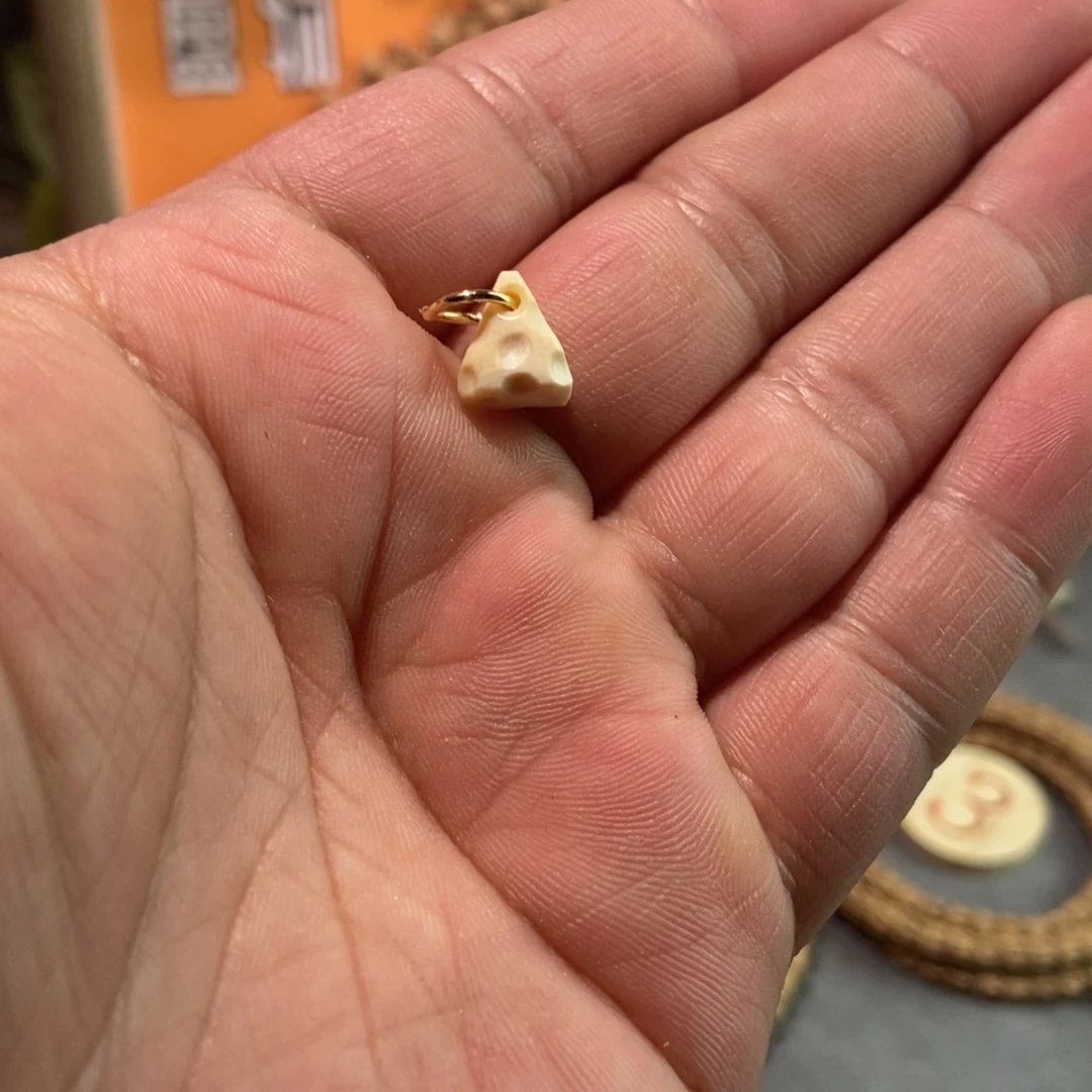 在***数柏香籽/百香籽吊坠