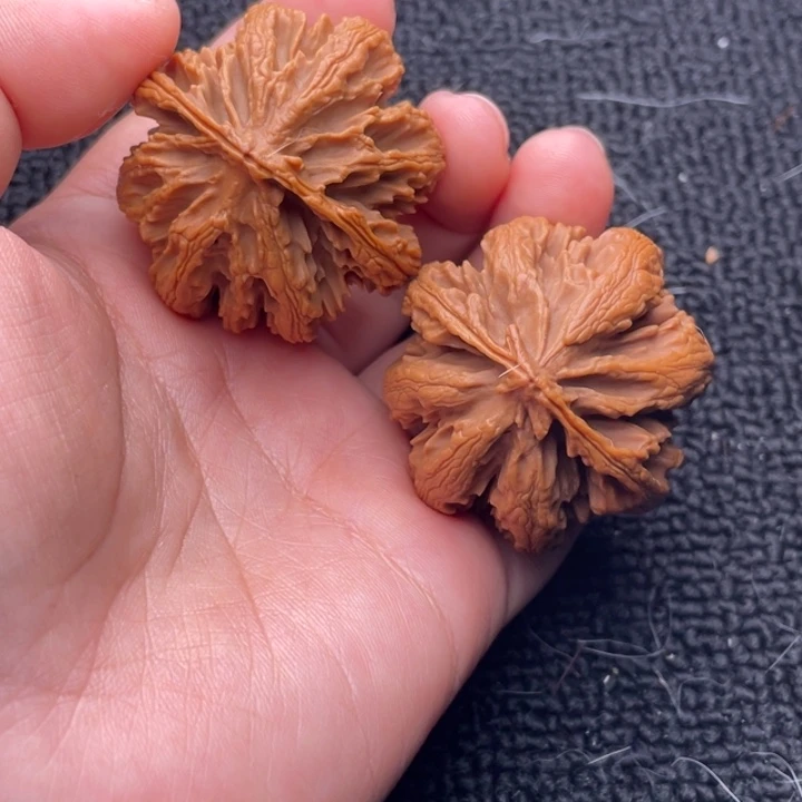 吊坠文玩核桃文玩核桃18