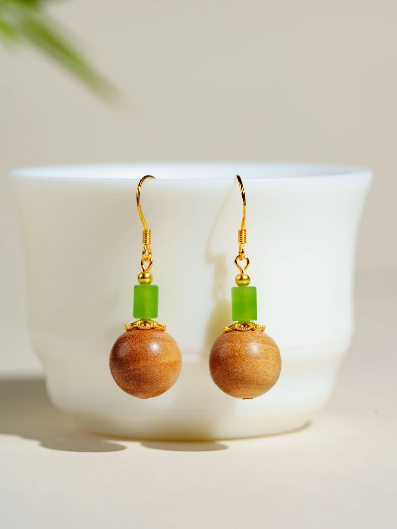 【老山檀系列】S925银苹果绿老山檀耳坠12m+ D4034