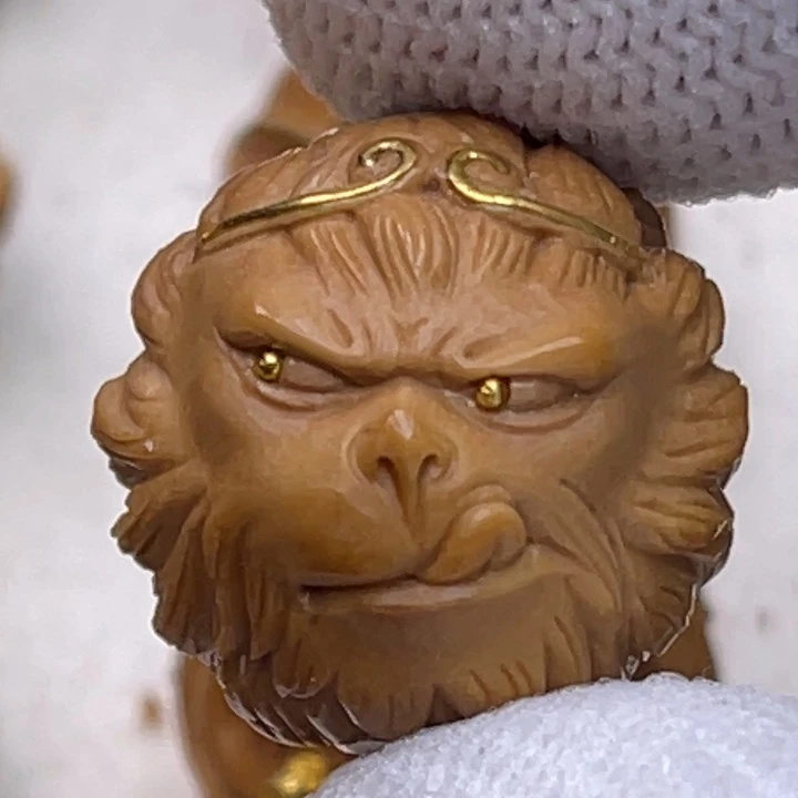 猴头核桃吊坠手工大圣镶嵌24k金