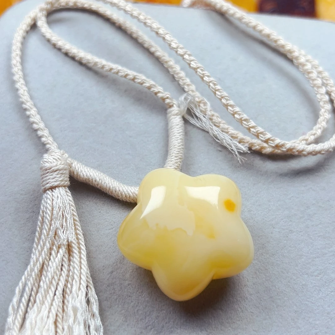 未镶嵌颈饰琥珀白蜡星星