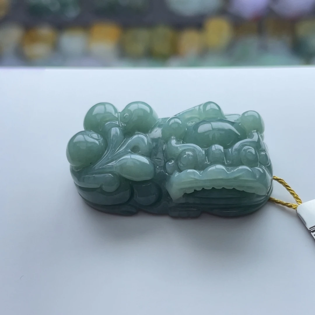 翡翠颈饰未镶嵌貔貅