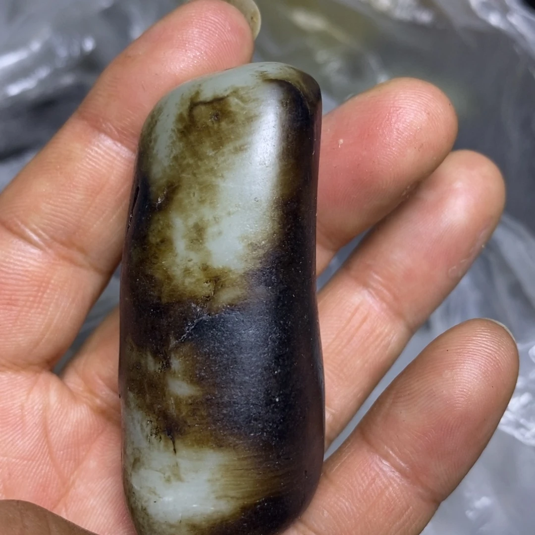 识***店和田玉未镶嵌挂件