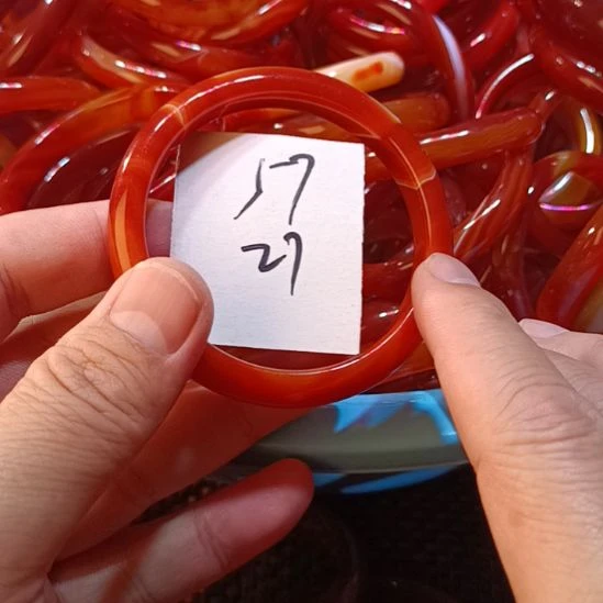 玛瑙/玉髓未镶嵌手镯