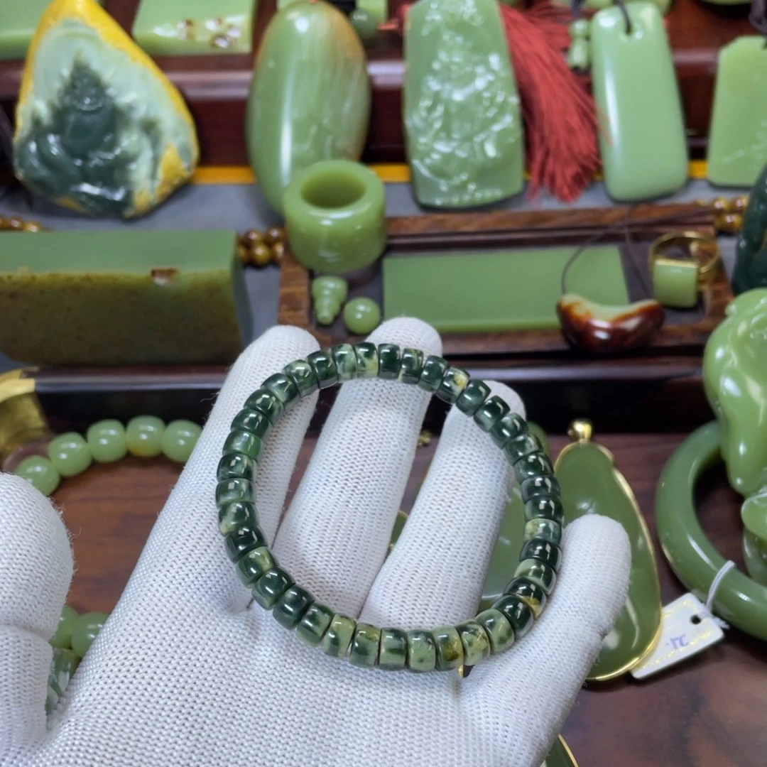 手链未镶嵌岫岩河磨玉（透闪石质玉）