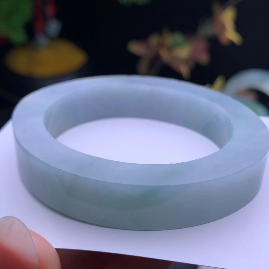 未镶嵌翡翠手镯定制翡翠