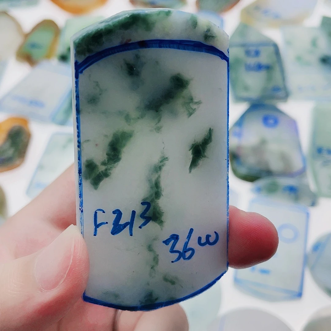 定制翡翠未镶嵌定制