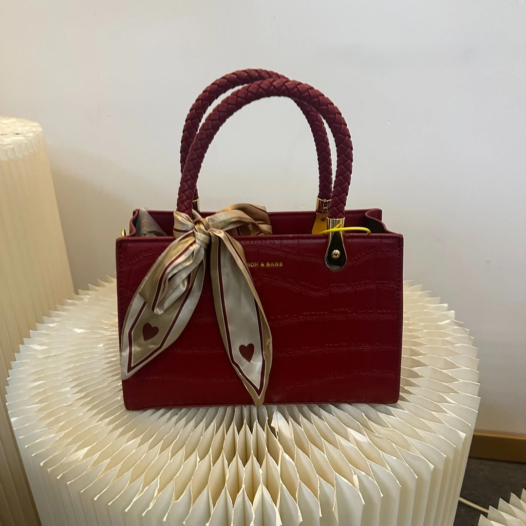 红色手提包01      YBX