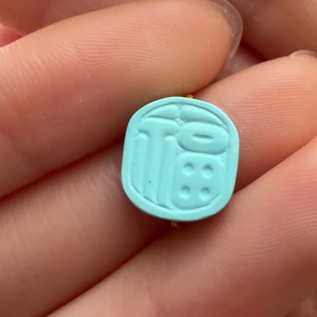 绿松石未镶嵌颈饰