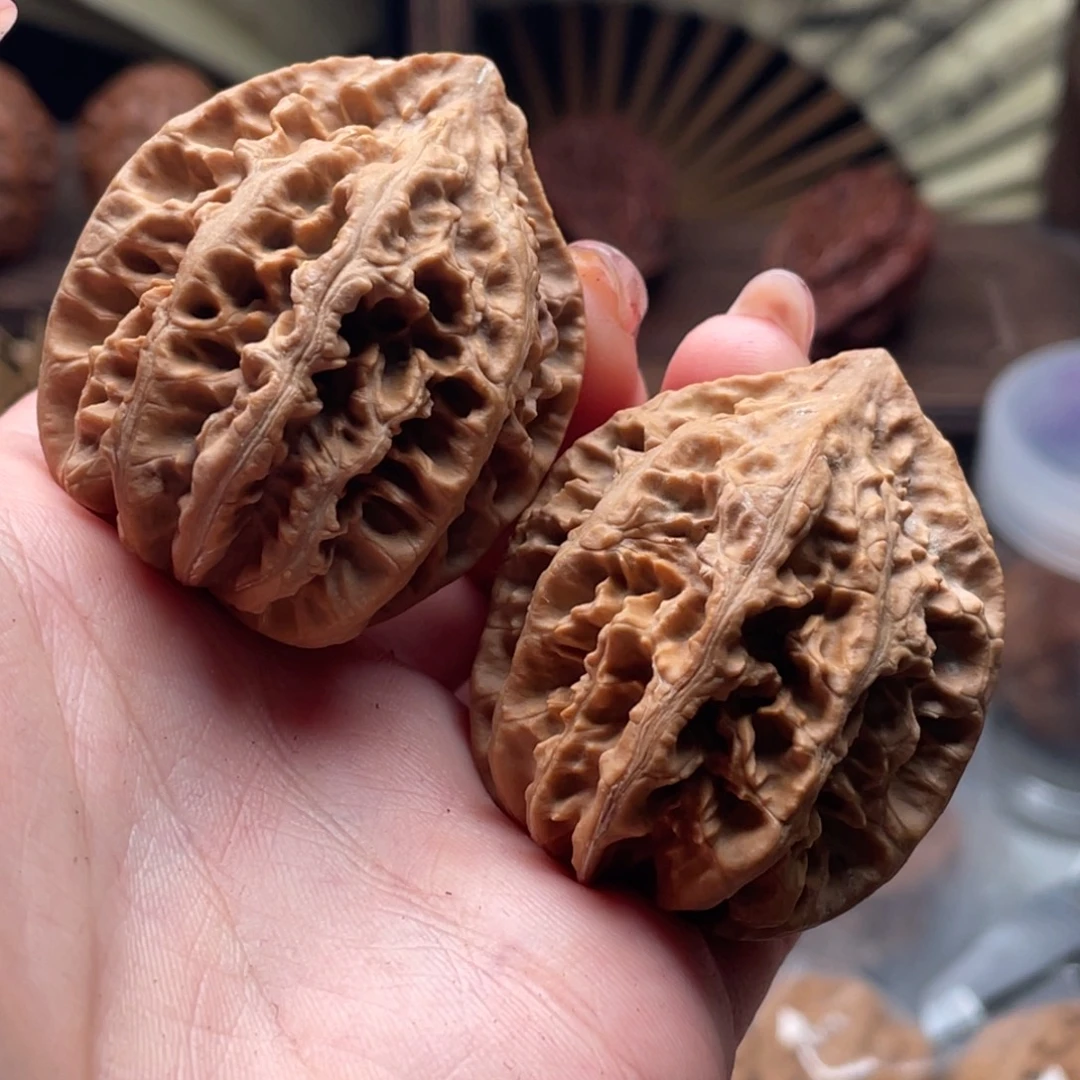 文玩核桃把件楸刀鱼116