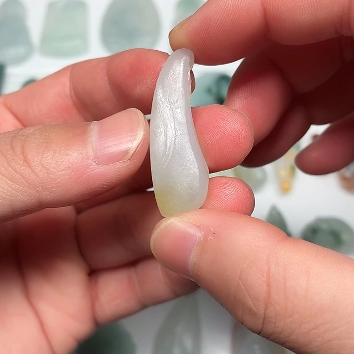 定制翡翠未镶嵌福瓜