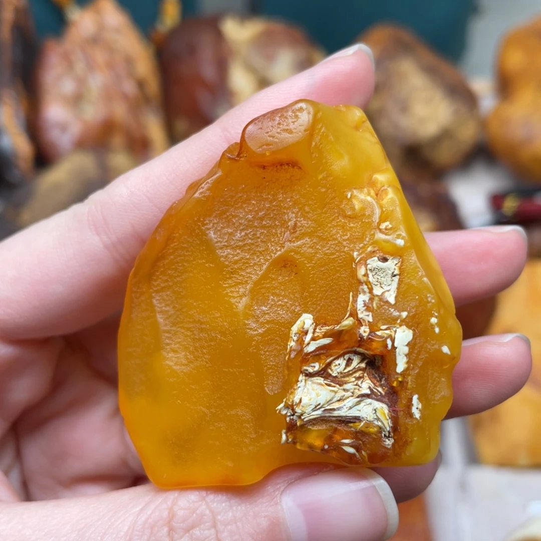 琥珀珠宝奇石未镶嵌