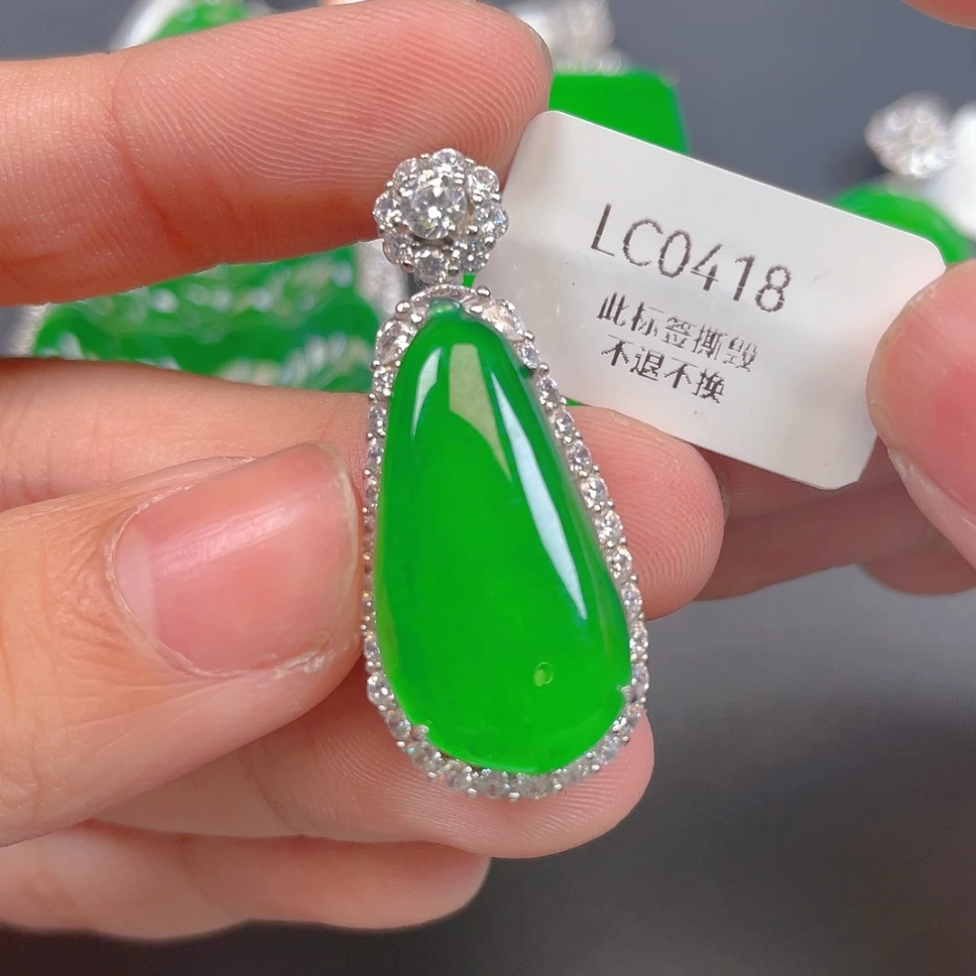 【闪购商品】颈饰银S925镶嵌翡翠翡翠