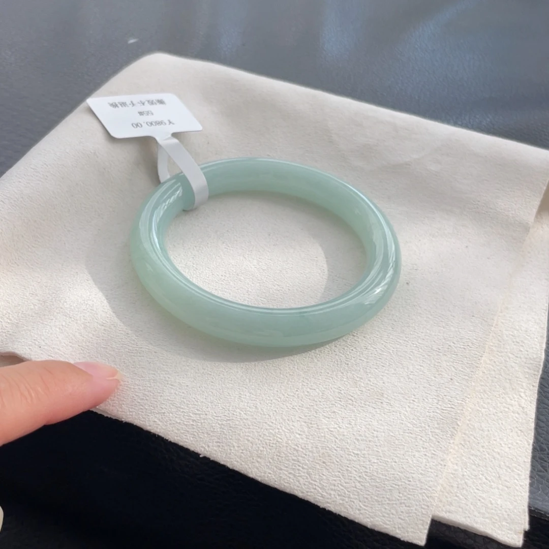 翡翠未镶嵌手镯55