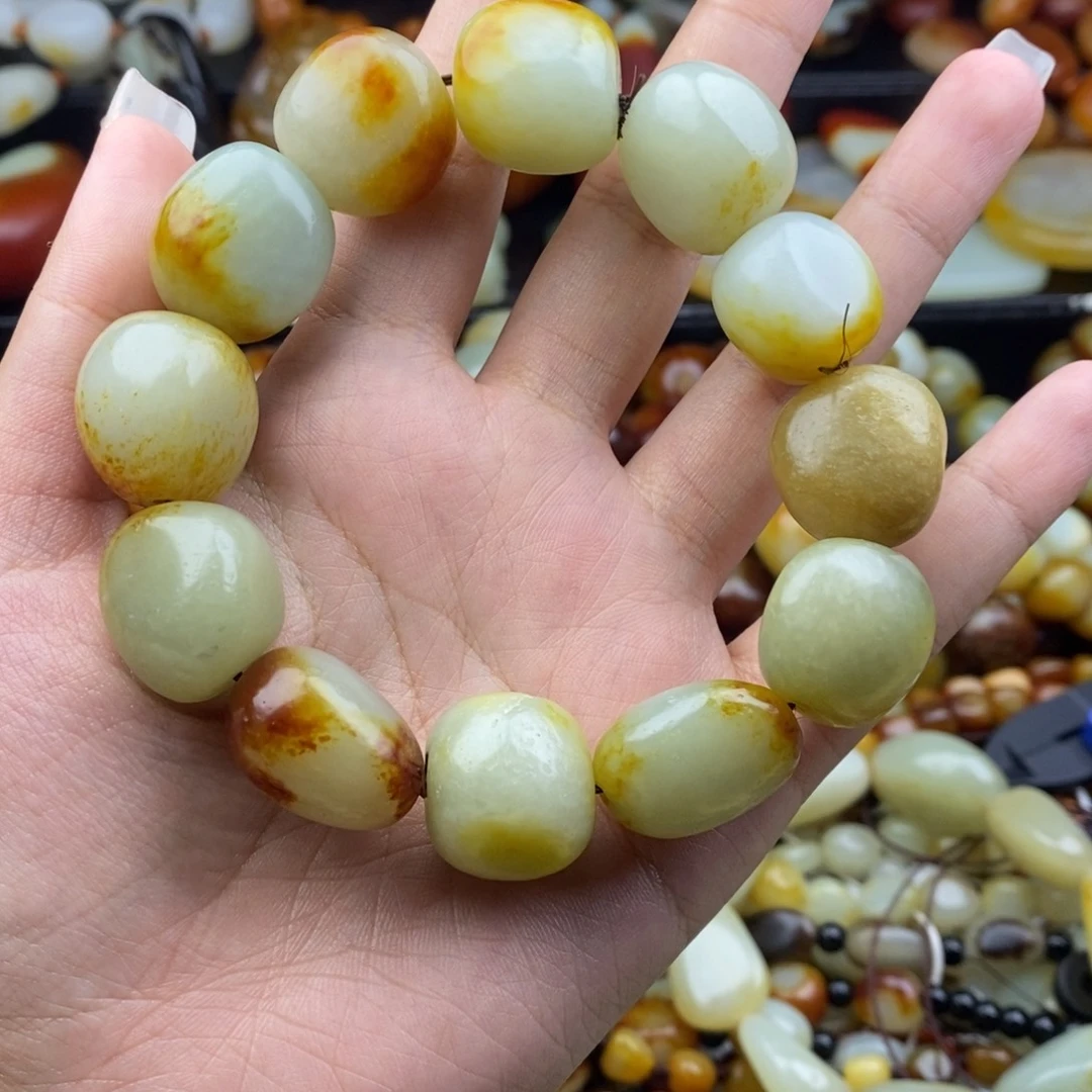 钦***哥和田玉未镶嵌手链