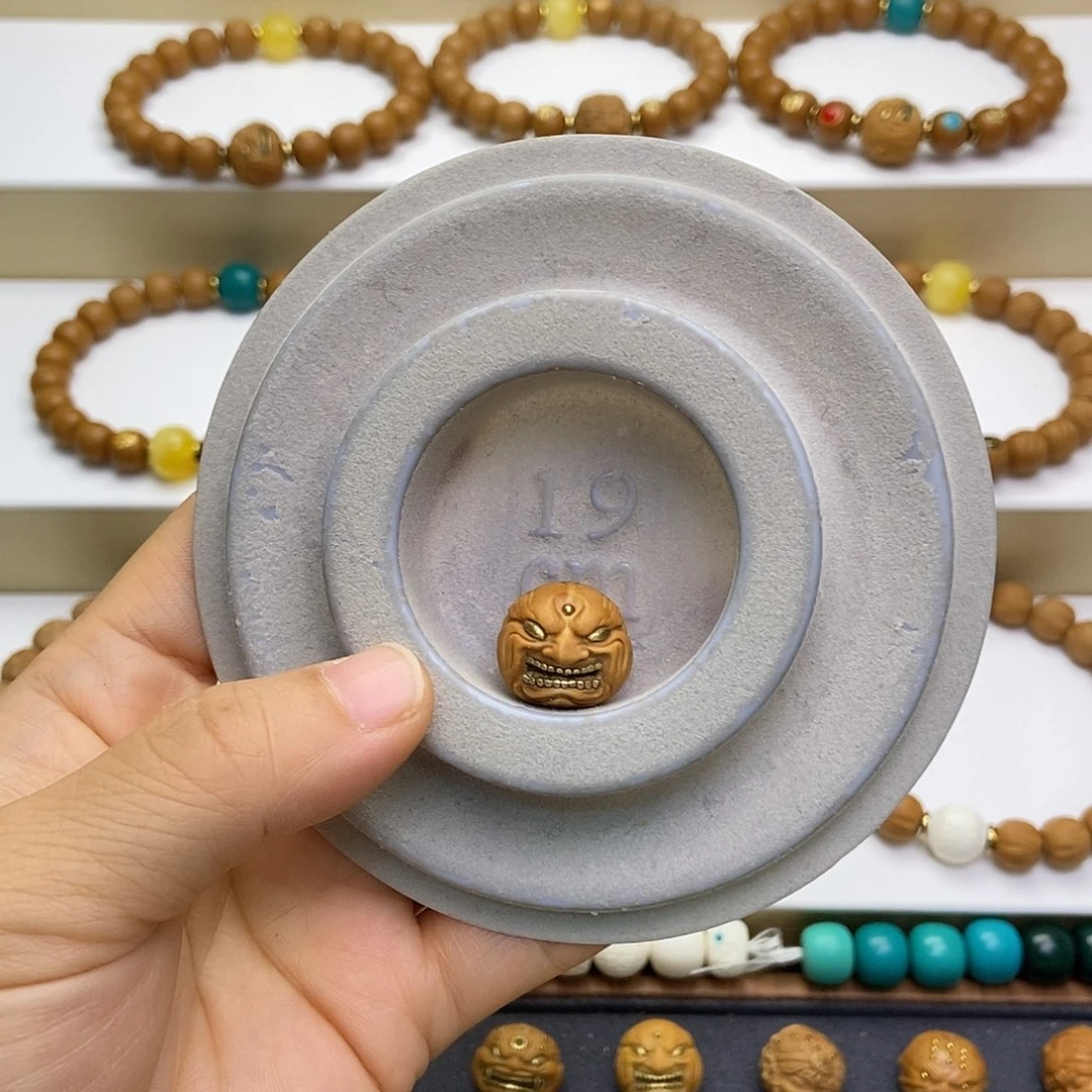 猴头核桃手串1****￴猴头核桃手串单颗反油