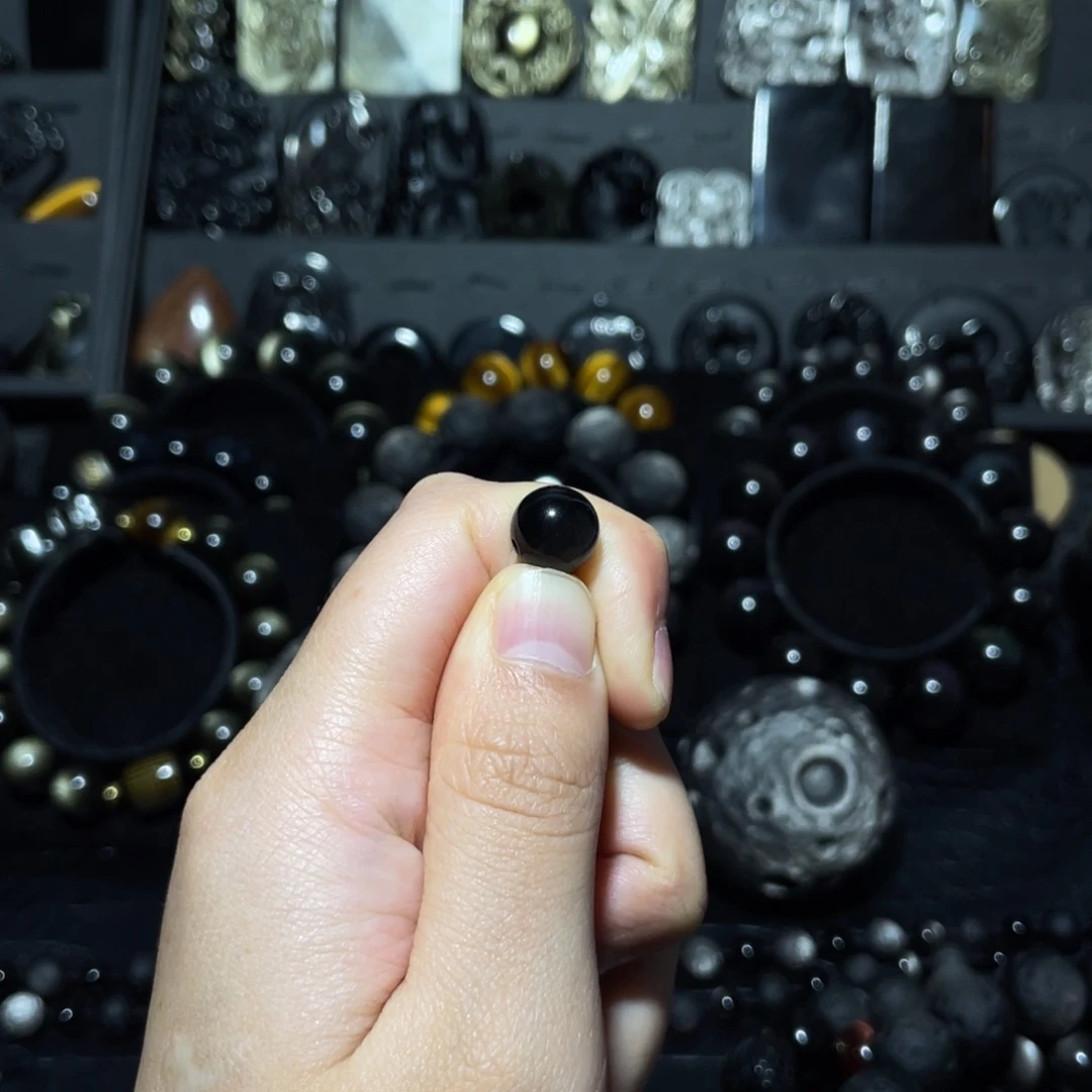 Y***i黑曜岩未镶嵌珠宝奇石