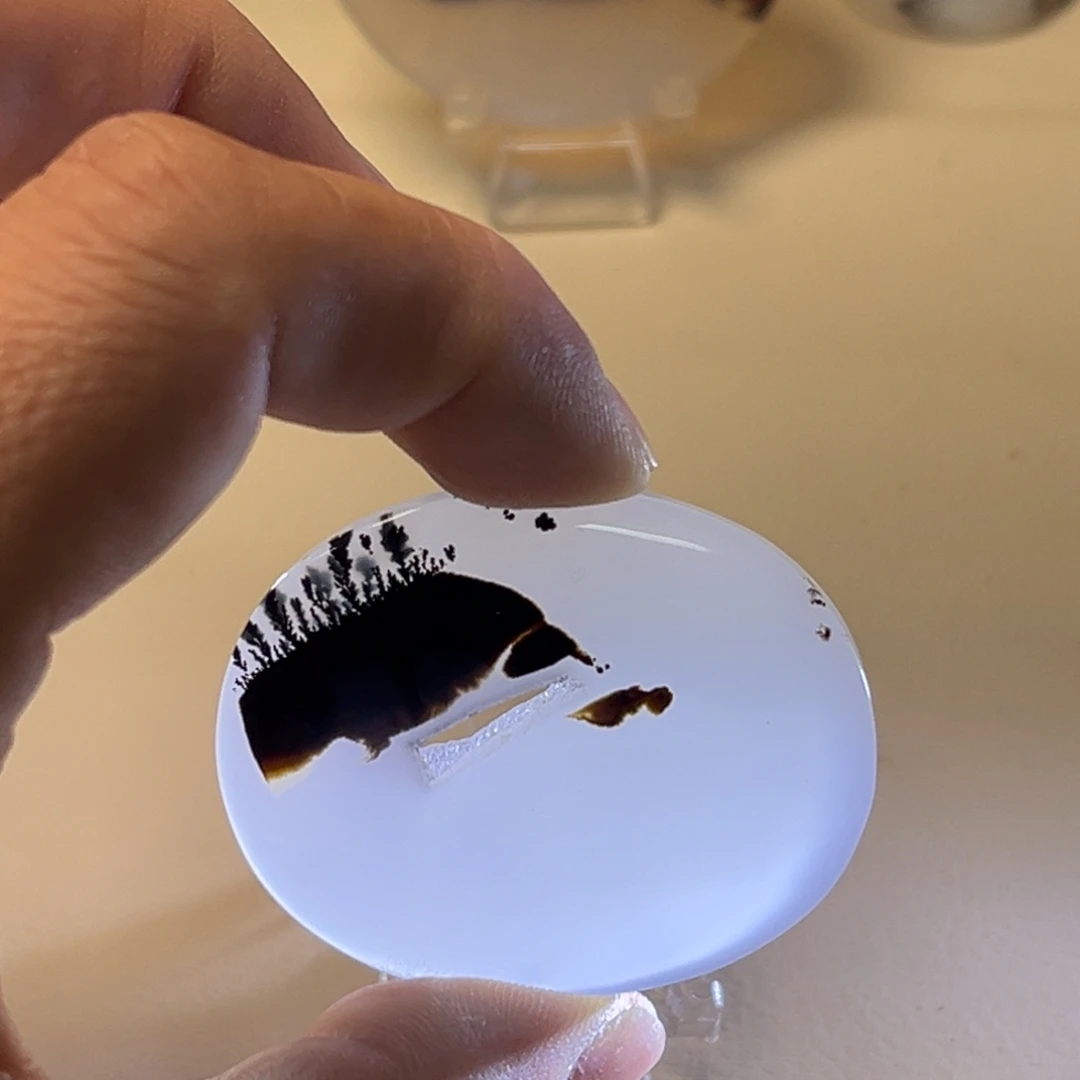 用***0玛瑙/玉髓未镶嵌颈饰