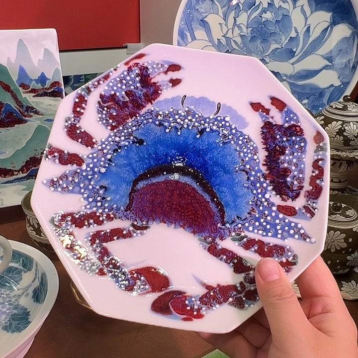 戈***德景德镇陶瓷艺术品