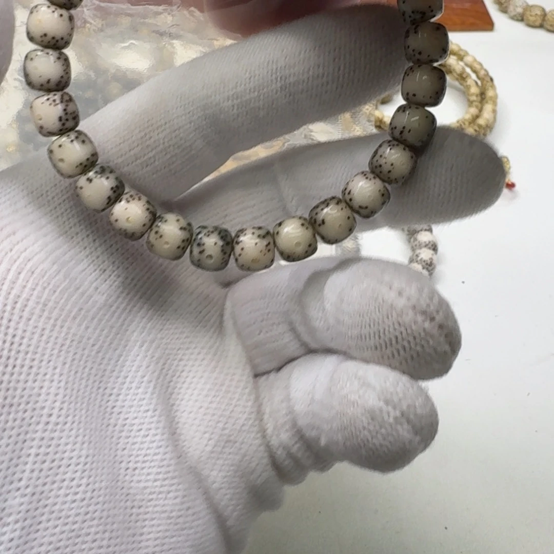 星月菩提手串27创世糯冰卡姿兰大眼睛8单圈