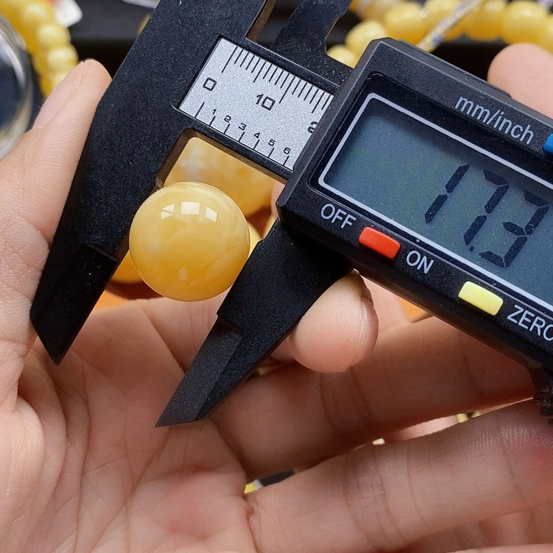 未镶嵌琥珀珠宝奇石