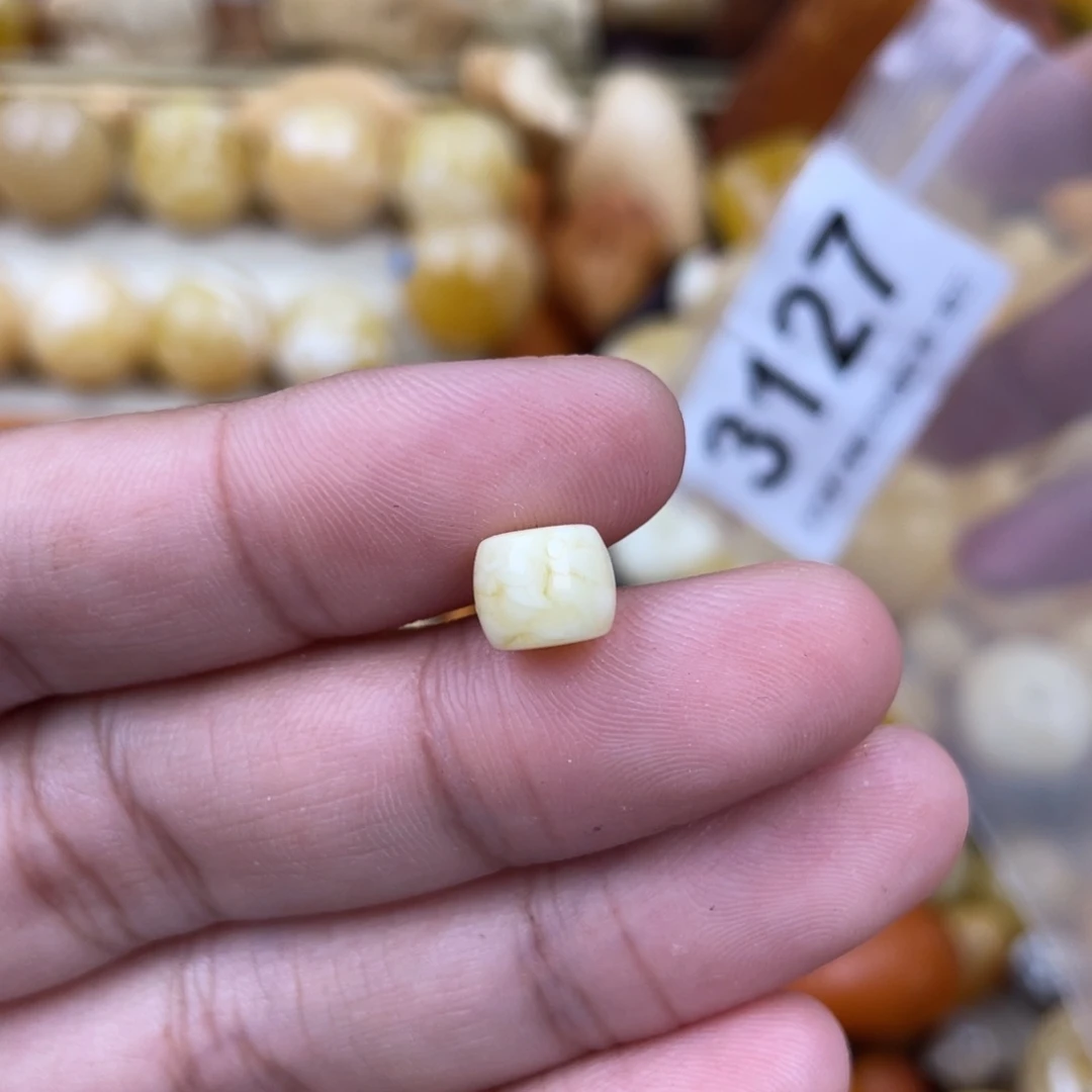 未镶嵌蜜蜡珠宝奇石8