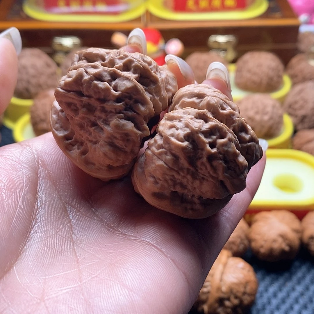 桃核把件骏*天43.5精品头货蛤蟆头。