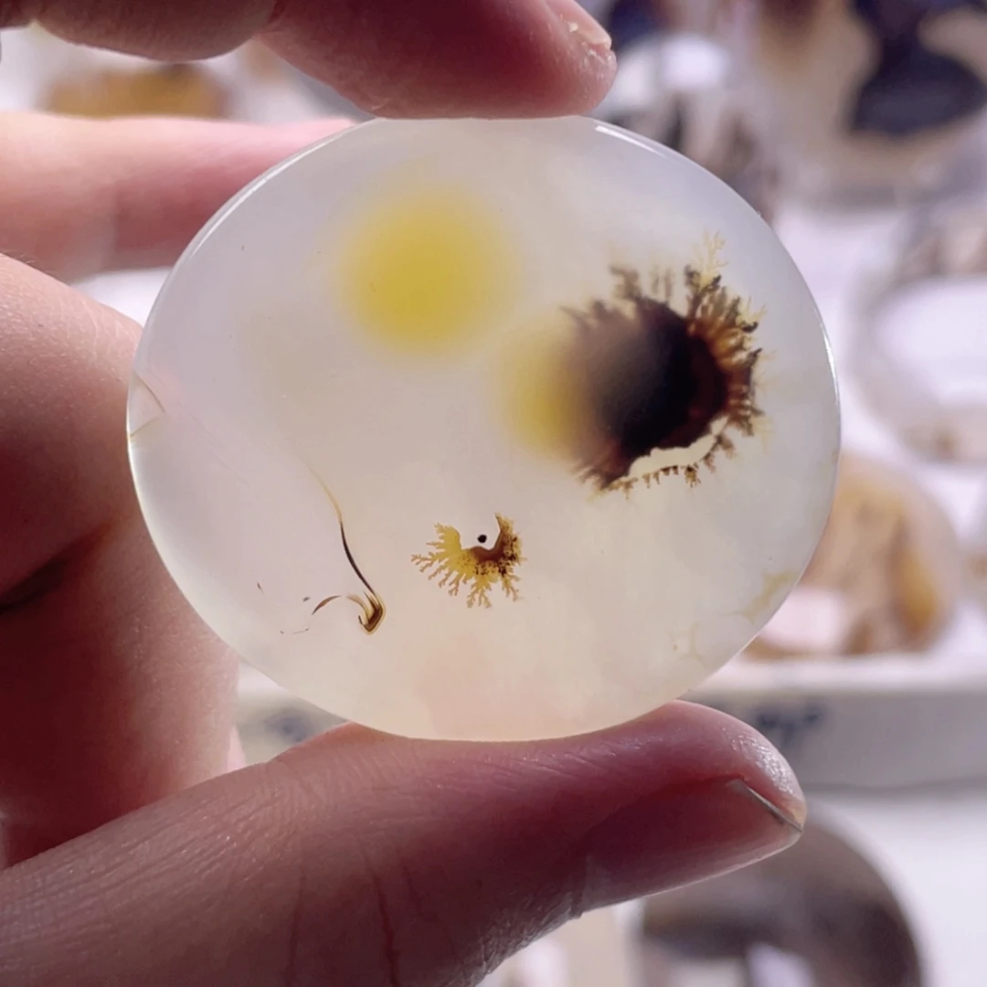 玛瑙/玉髓未镶嵌珠宝奇石