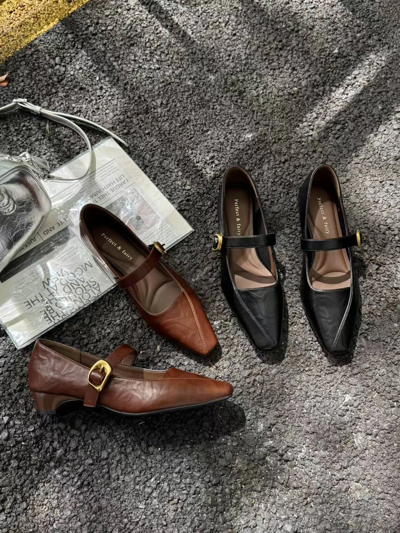 浅口鞋欧陌女鞋2025早秋新款尖头时尚百一字带搭玛丽珍单鞋