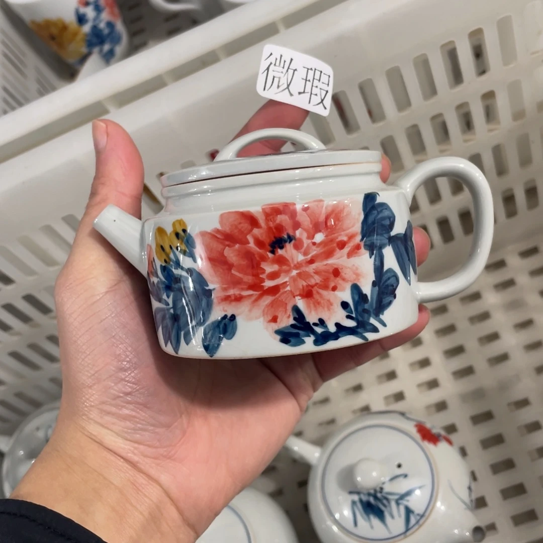 釉下手绘茶具微瑕