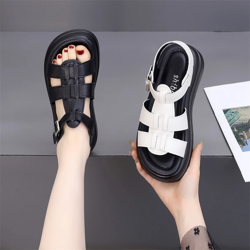 厚底罗马凉鞋女2025夏季新款软底轻便编织一字扣沙滩鞋大码41-43