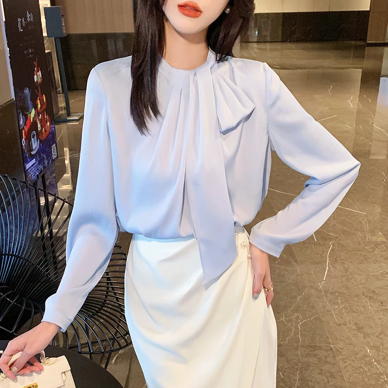 法式高级感气质蓝色缎面衬衫女春秋新款褶皱飘带设计感内搭衬衣潮