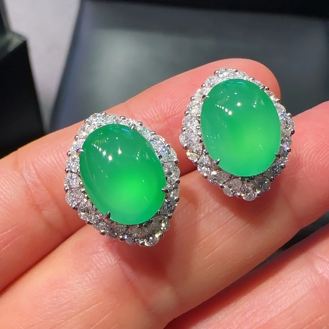 翡翠18K金镶嵌耳饰耳钉