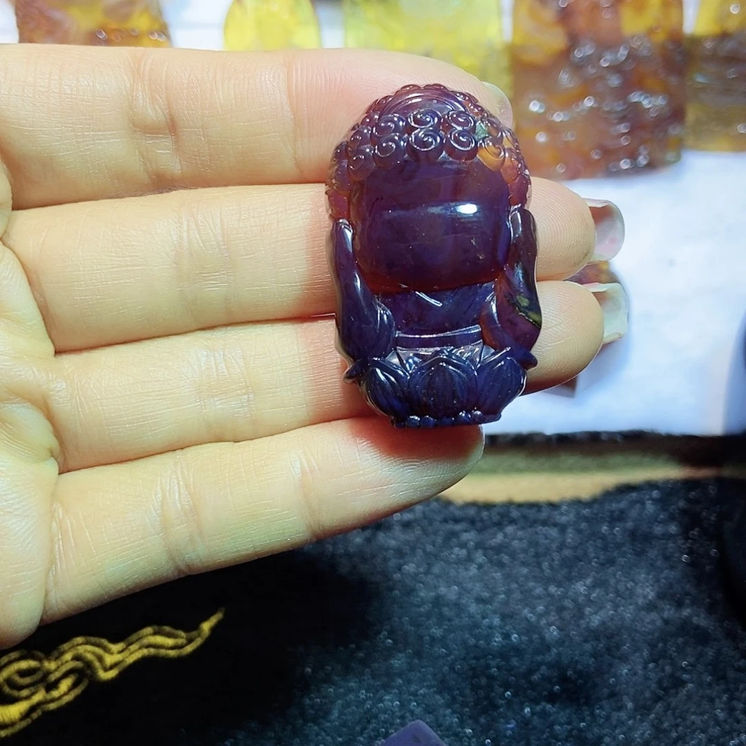 琥珀颈饰未镶嵌不听