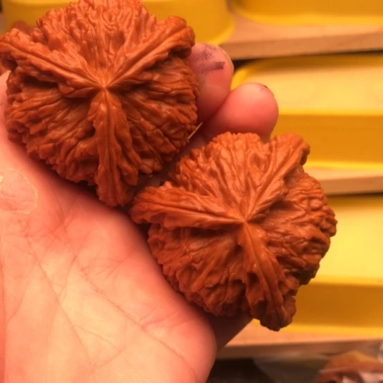 泷***哥文玩核桃吊坠核桃
