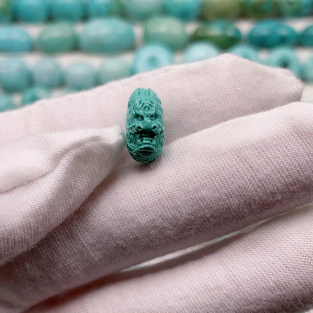 绿松石配饰未镶嵌嘴****狠