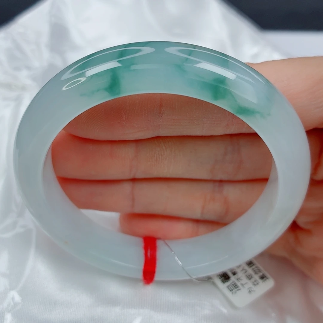 翡翠未镶嵌手镯54.6正圈，冰透飘花，性价比高，细纹，022